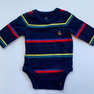 2 Never worn onesies - baby size 0-3 months